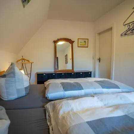 194 Luetjehuus Mit Dachterrasse Im Ersten Stock Apartmán *